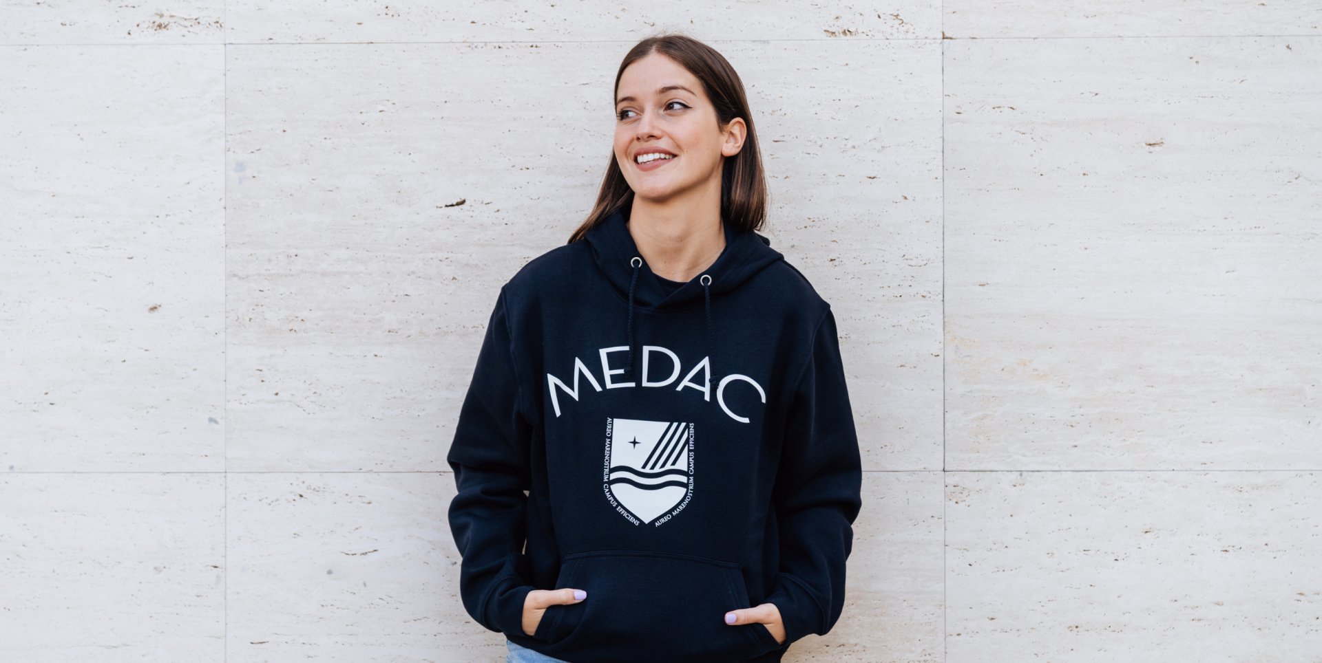 alumnos de MEDAC