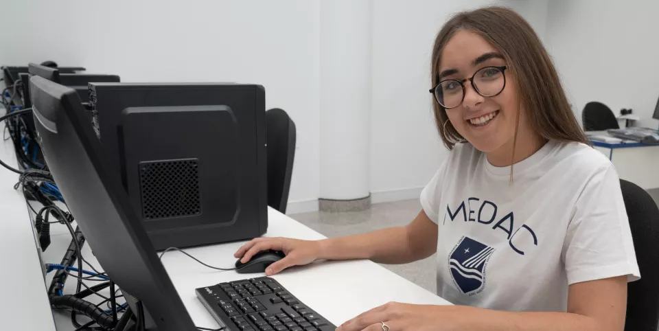 estudiante informática